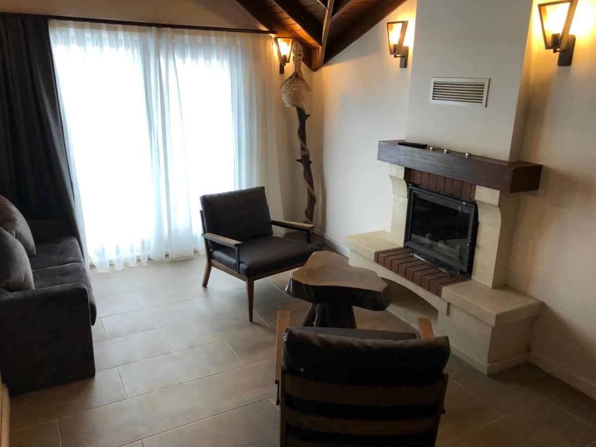 Hotel Masklavi à Kestel  Extérieur photo